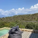 Magnifique Vue Avec Piscine Villa