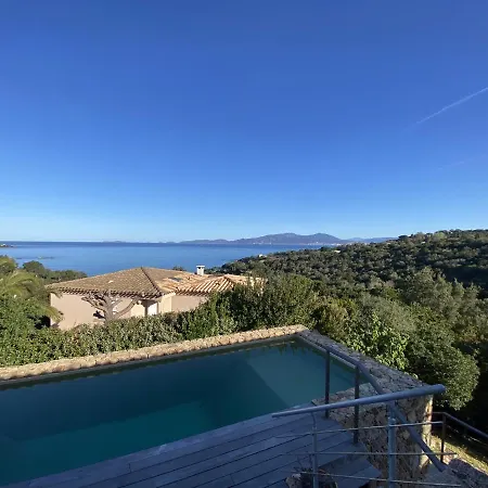 Magnifique Vue Avec Piscine فيلة كوتي شْيافاري