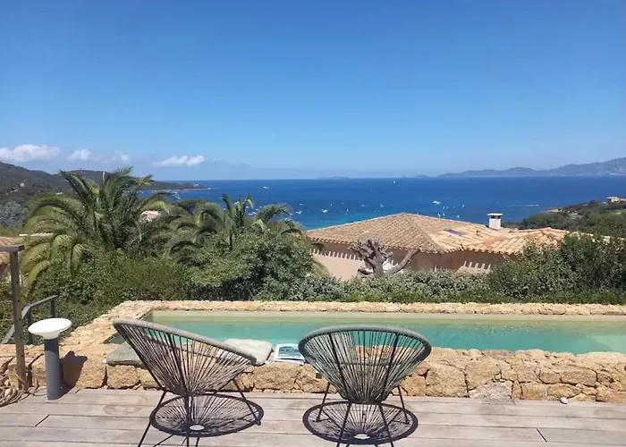 Magnifique Vue Avec Piscine