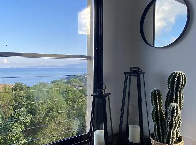 Magnifique Vue Avec Piscine