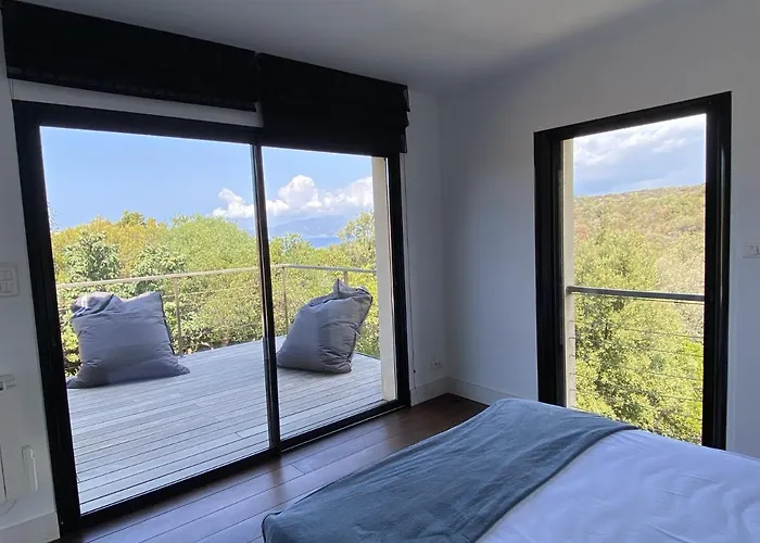 Magnifique Vue Avec Piscine * Coti-Chiavari (Corsica)