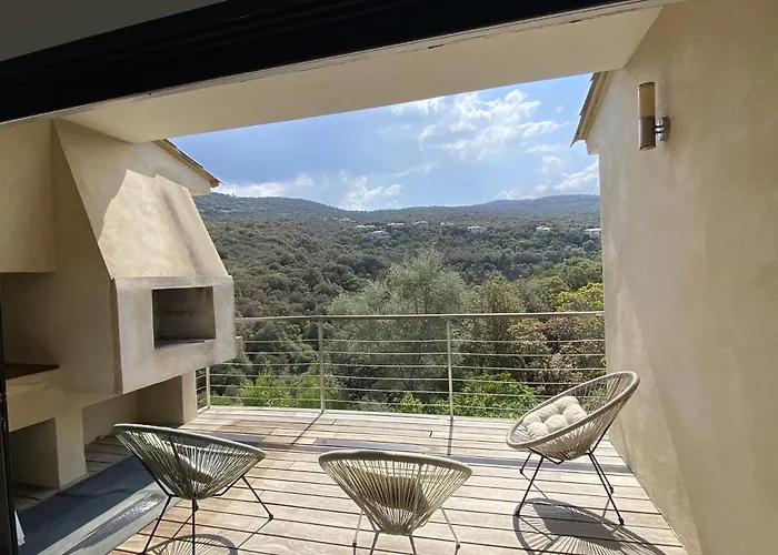 Magnifique Vue Avec Piscine Villa