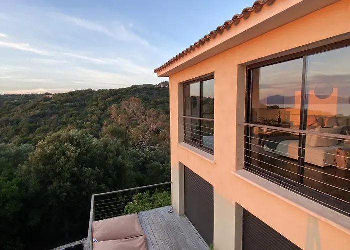 Magnifique Vue Avec Piscine * Coti-Chiavari (Corsica)