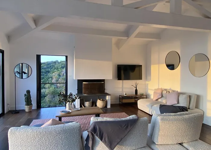 Magnifique Vue Avec Piscine * Coti-Chiavari (Corsica)